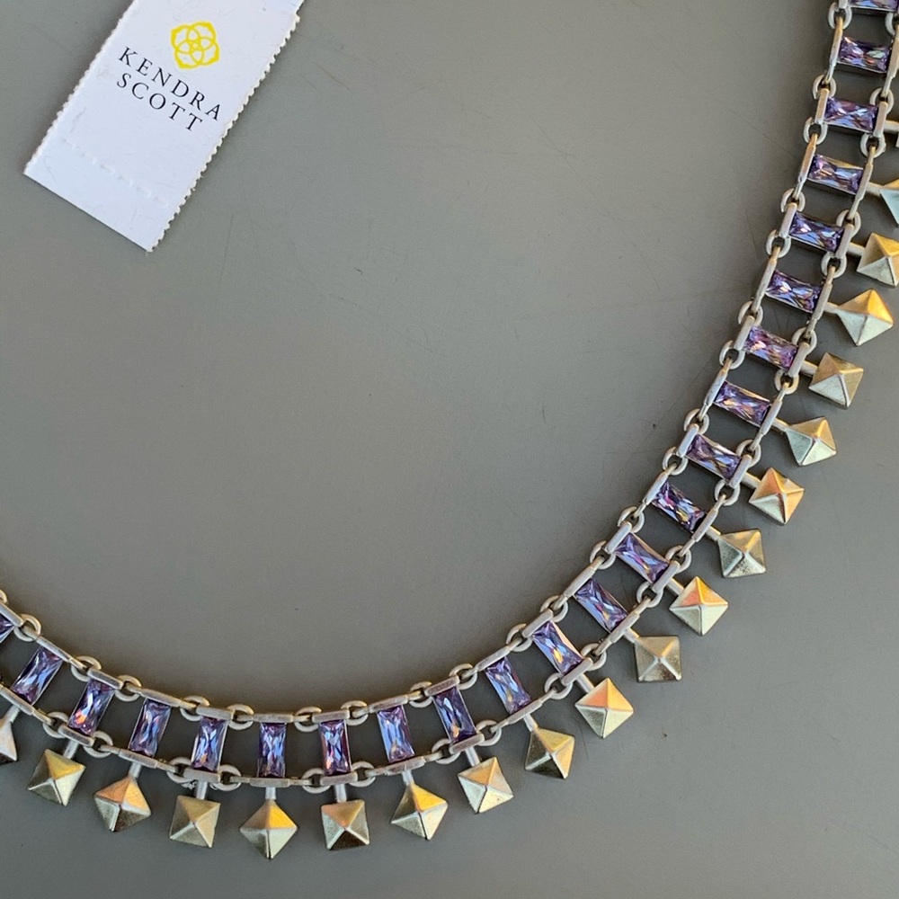 Kendra Scott Oscar necklace